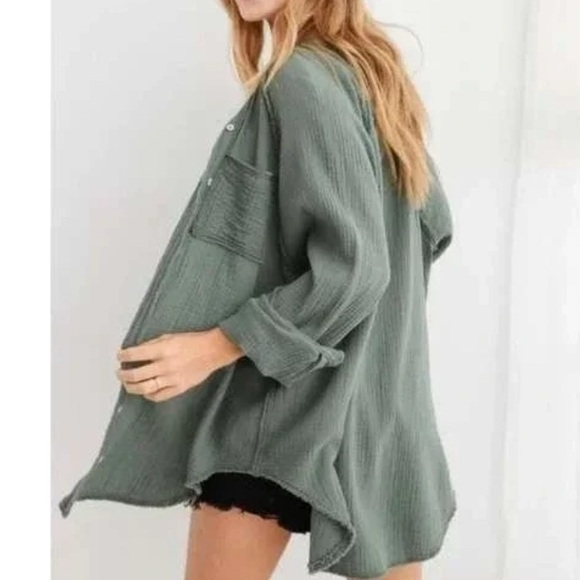aerie Tops - Aerie Olive Green Gauze Button Down Shirt – Size XS